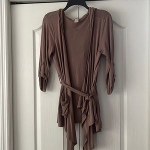 SHRUG 3/4 sleeve button detail, belt, new.